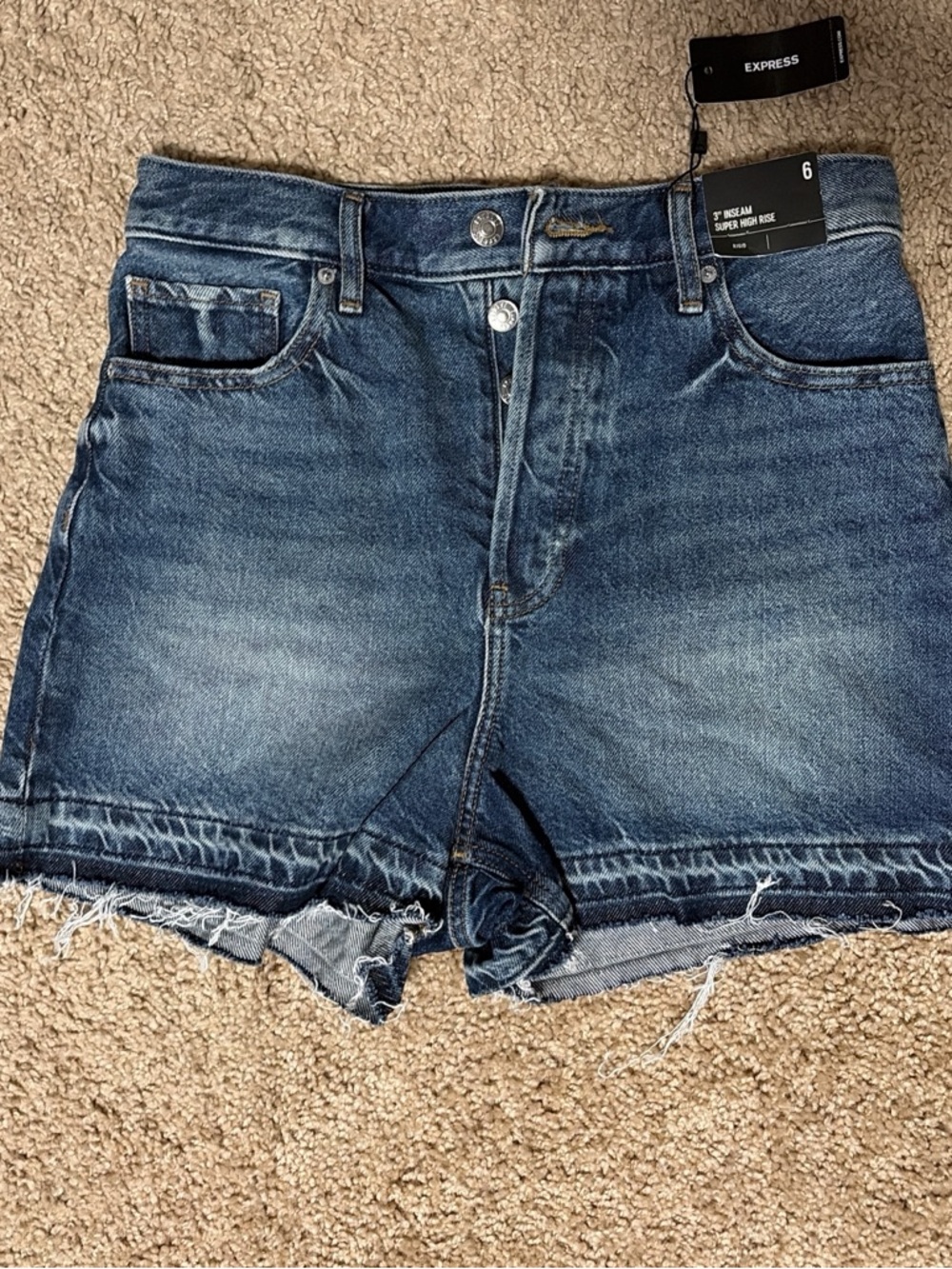 Express Women’s High-Rise Jean Shorts in Medium Blue Denim NWT